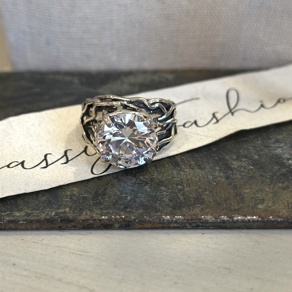 Gorgeous Grace & Heart Ring